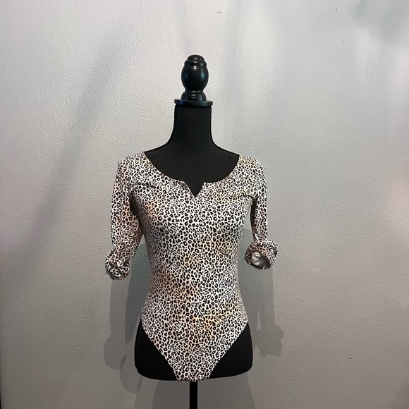 Victoria Secret PINK Leopard Print Bodysuit - Picture 3 of 14